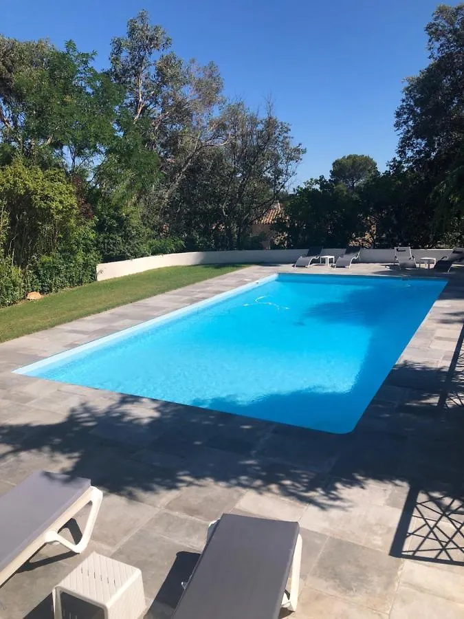 Grande propriété avec Piscine et Terrain de tennis privés Les Lecques 0*,  France