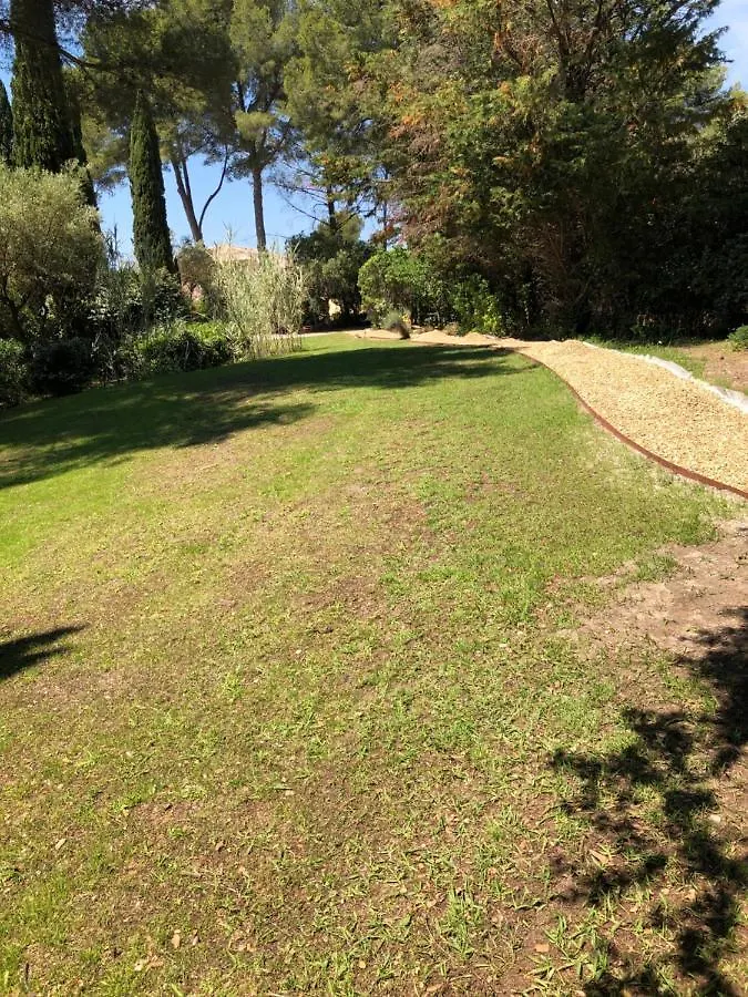 Grande propriété avec Piscine et Terrain de tennis privés Les Lecques Hébergement de vacances