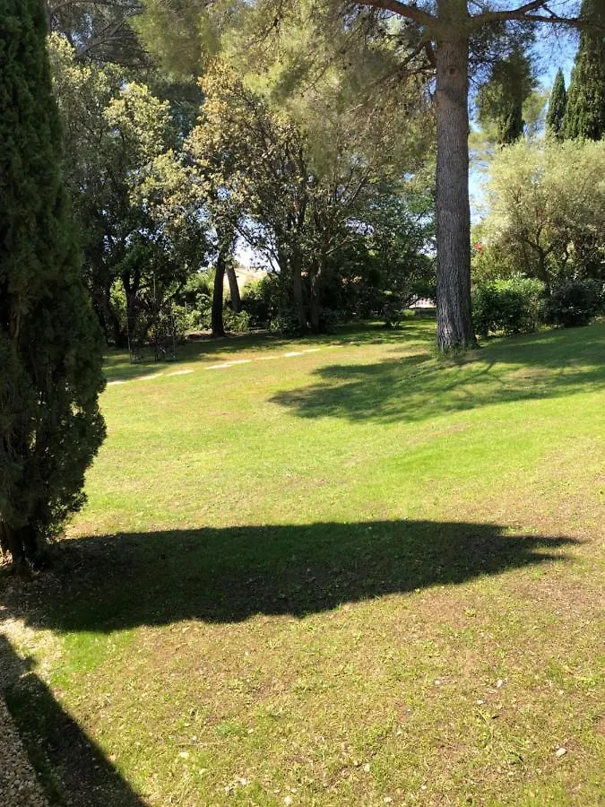 Grande propriété avec Piscine et Terrain de tennis privés Les Lecques